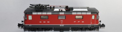 Re 4-4 II SBB - Hobbytrain H3021.jpg